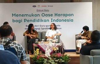 Kisah Para Guru Perintis di Bumi Cendrawasih